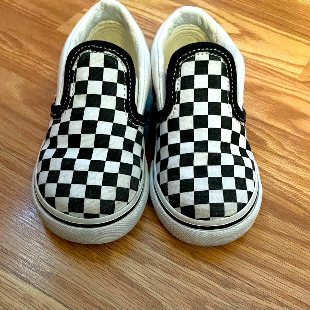 Black and white checkered Vans